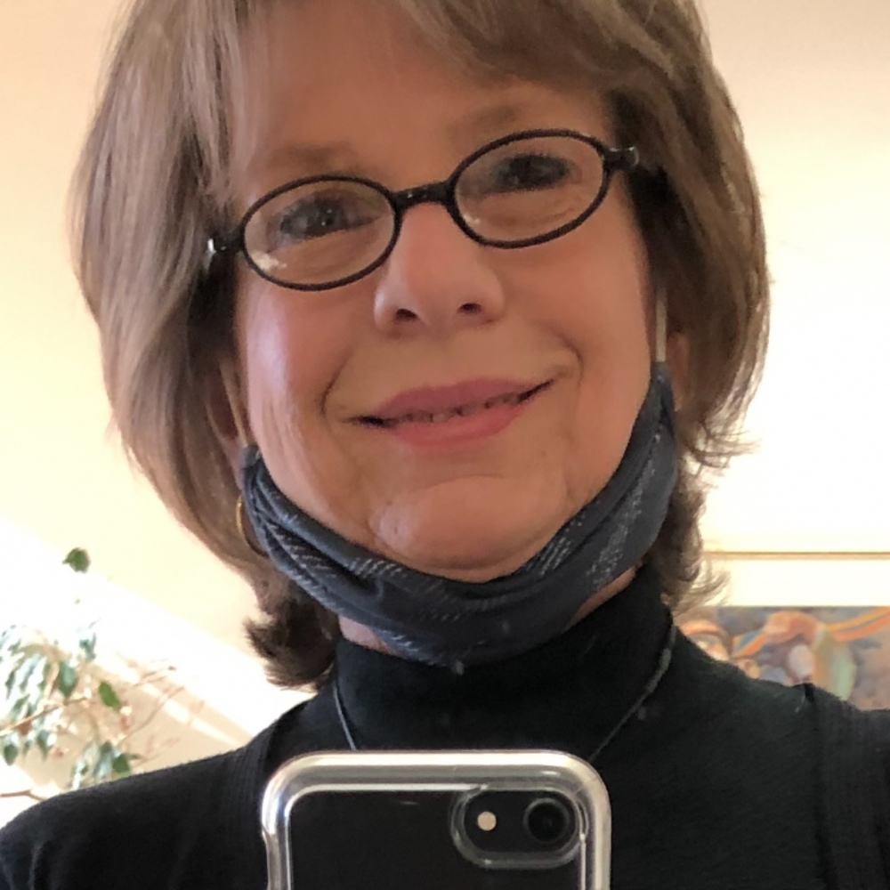 Meet your Posher, Debbie